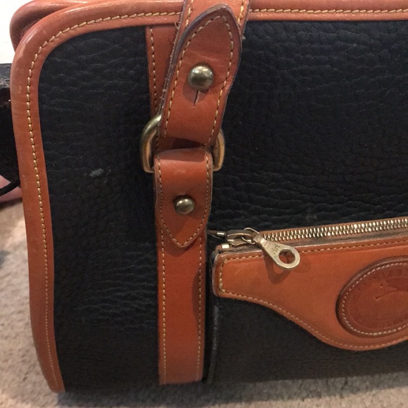 Dooney  Burke - Picture 5 of 16